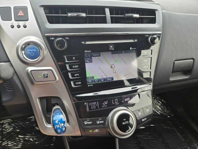 2017 Toyota Prius v Five