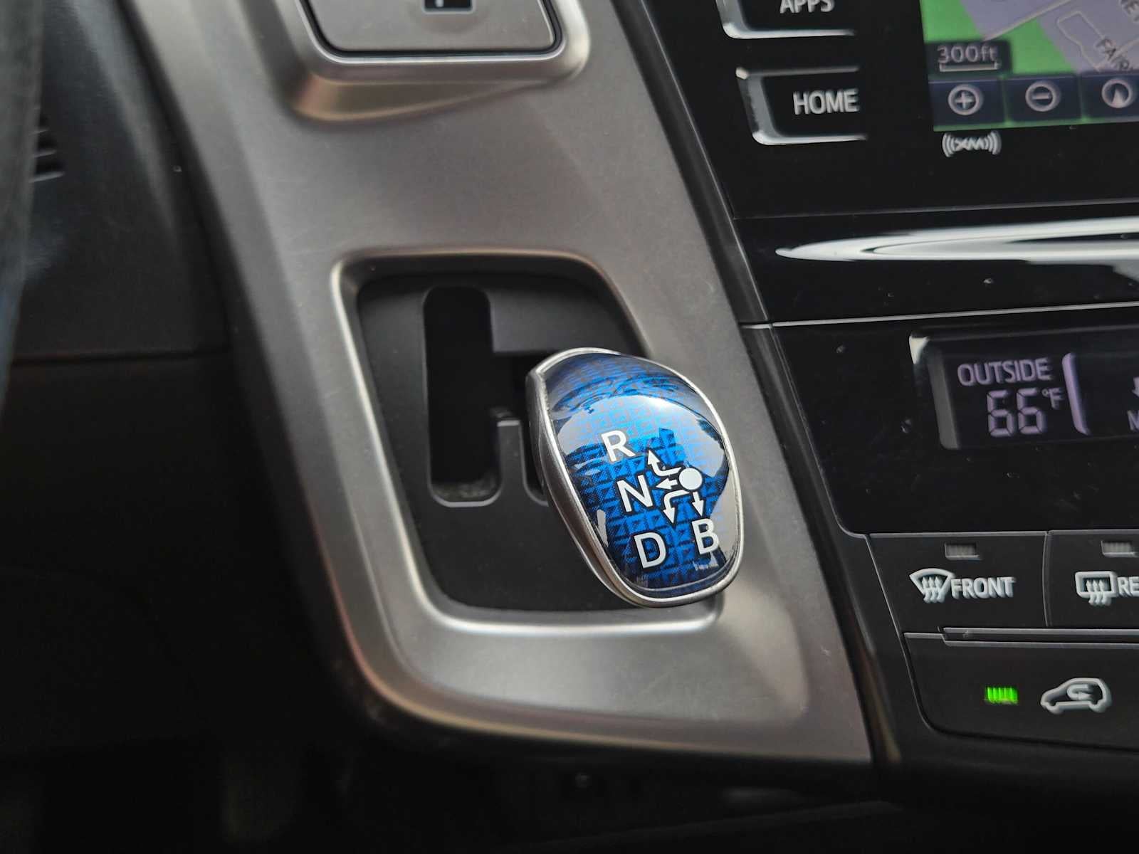 2017 Toyota Prius v Five