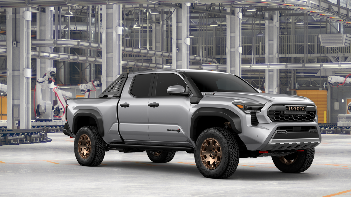 2026 Toyota Tacoma i-FORCE MAX Tacoma Trailhunter