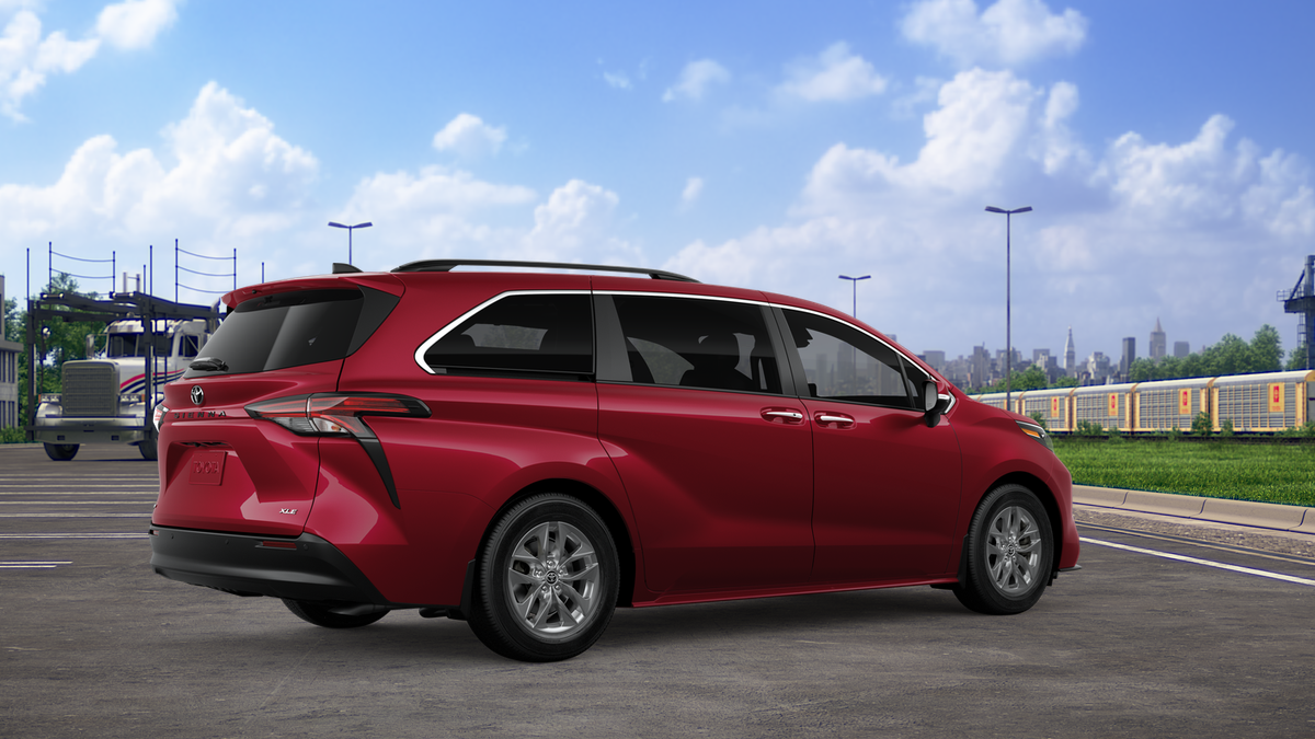 2026 Toyota Sienna XLE