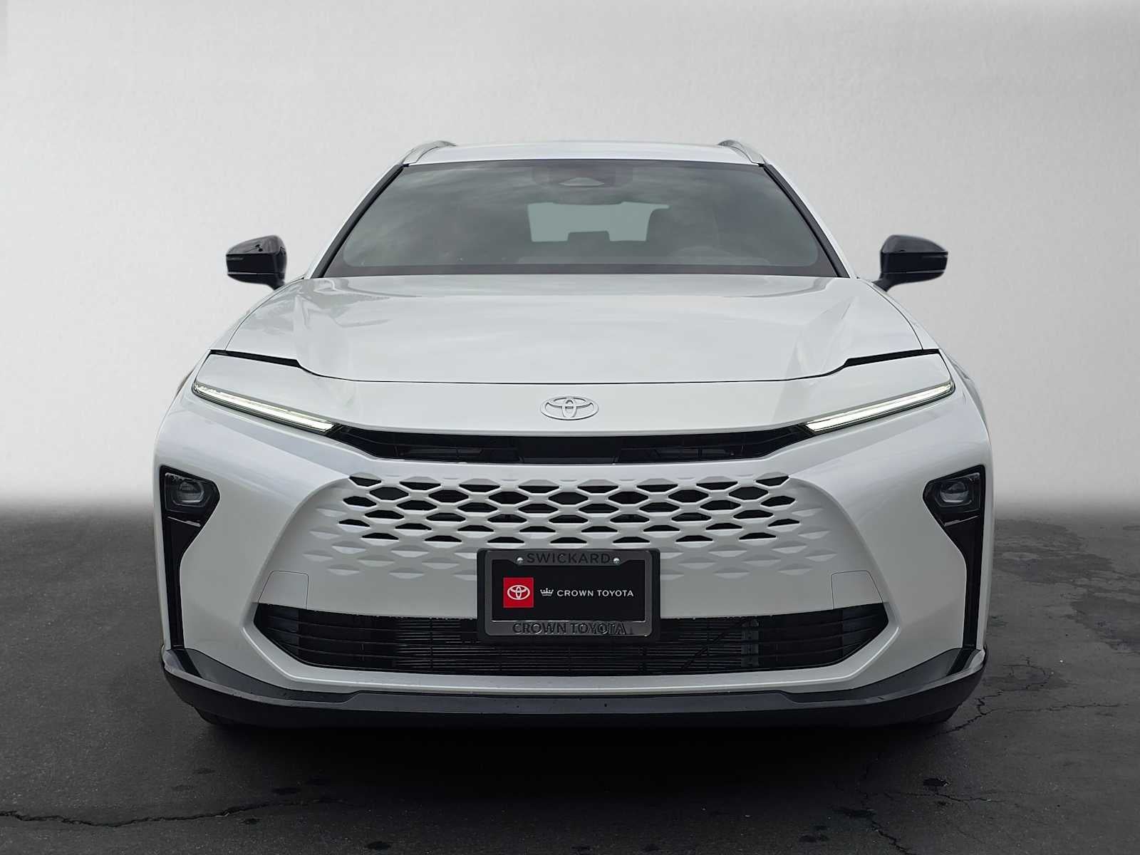 2026 Toyota Crown Signia XLE