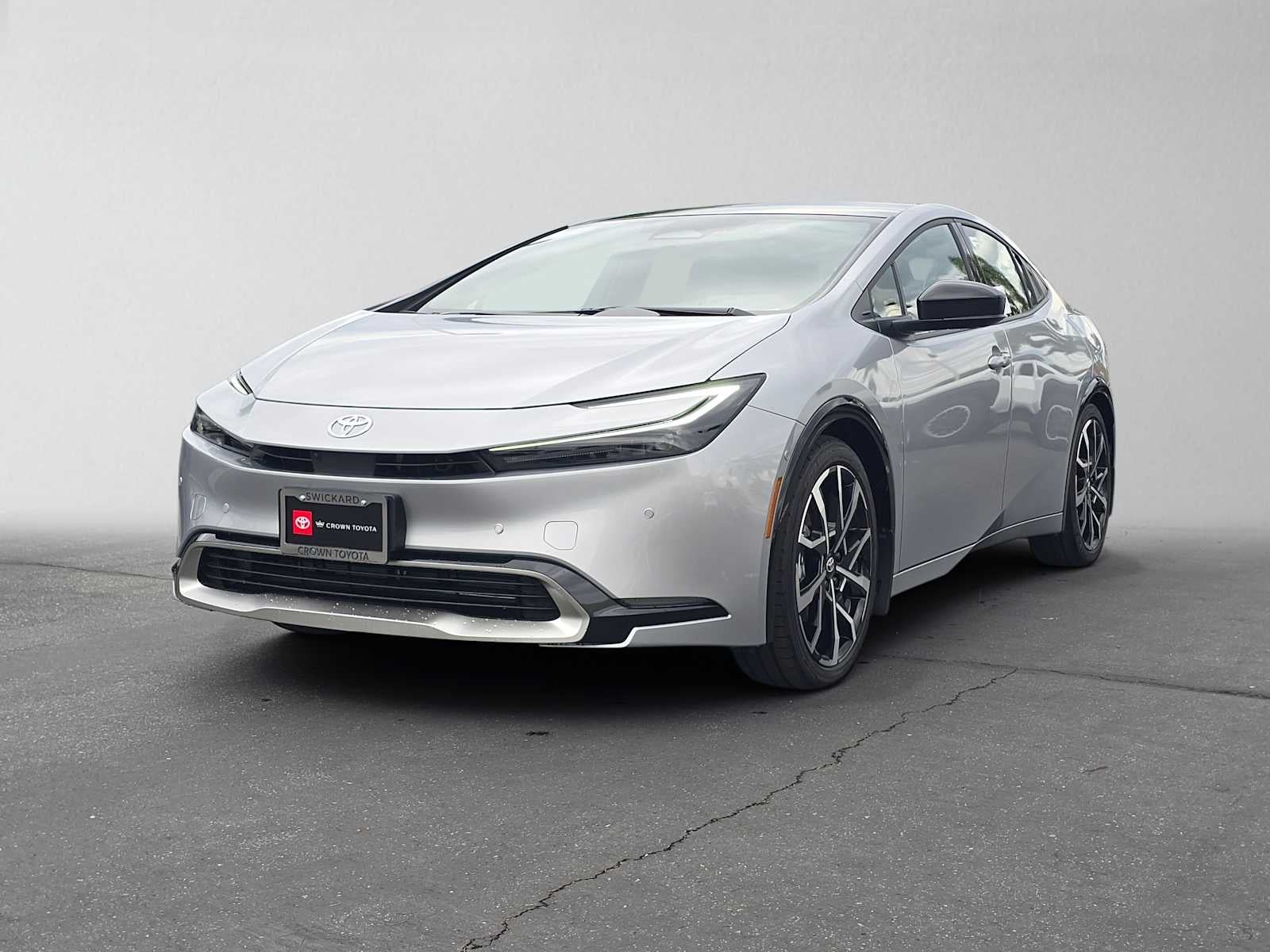 2027 Toyota Prius Plug-in Hybrid XSE Premium