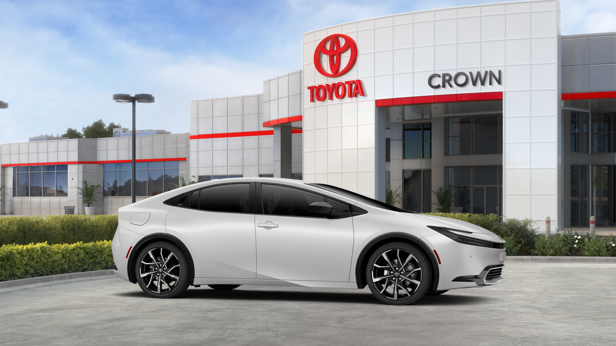2027 Toyota Prius Plug-in Hybrid XSE
