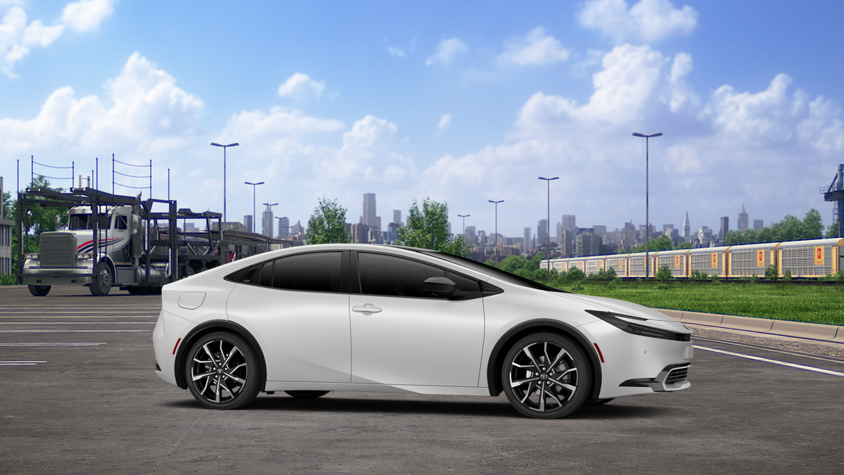 2027 Toyota Prius Plug-in Hybrid XSE Premium