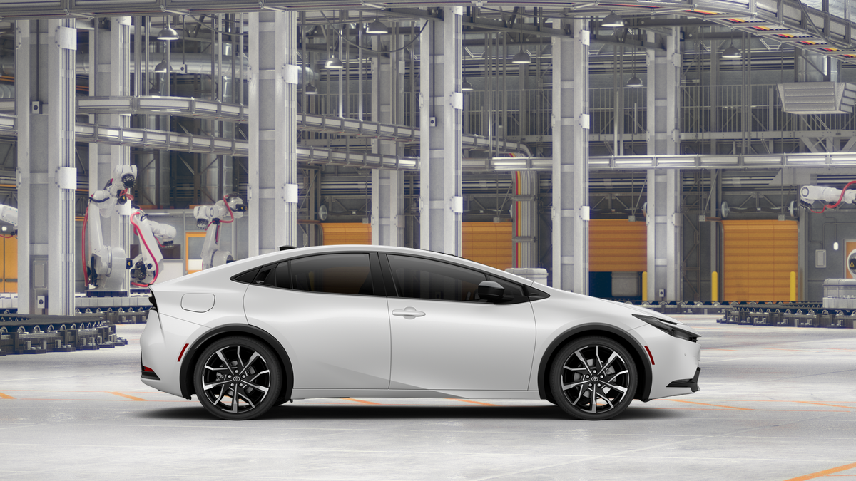 2027 Toyota Prius Plug-in Hybrid XSE