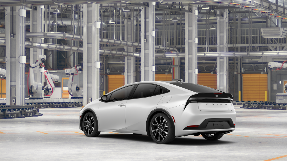 2027 Toyota Prius Plug-in Hybrid XSE