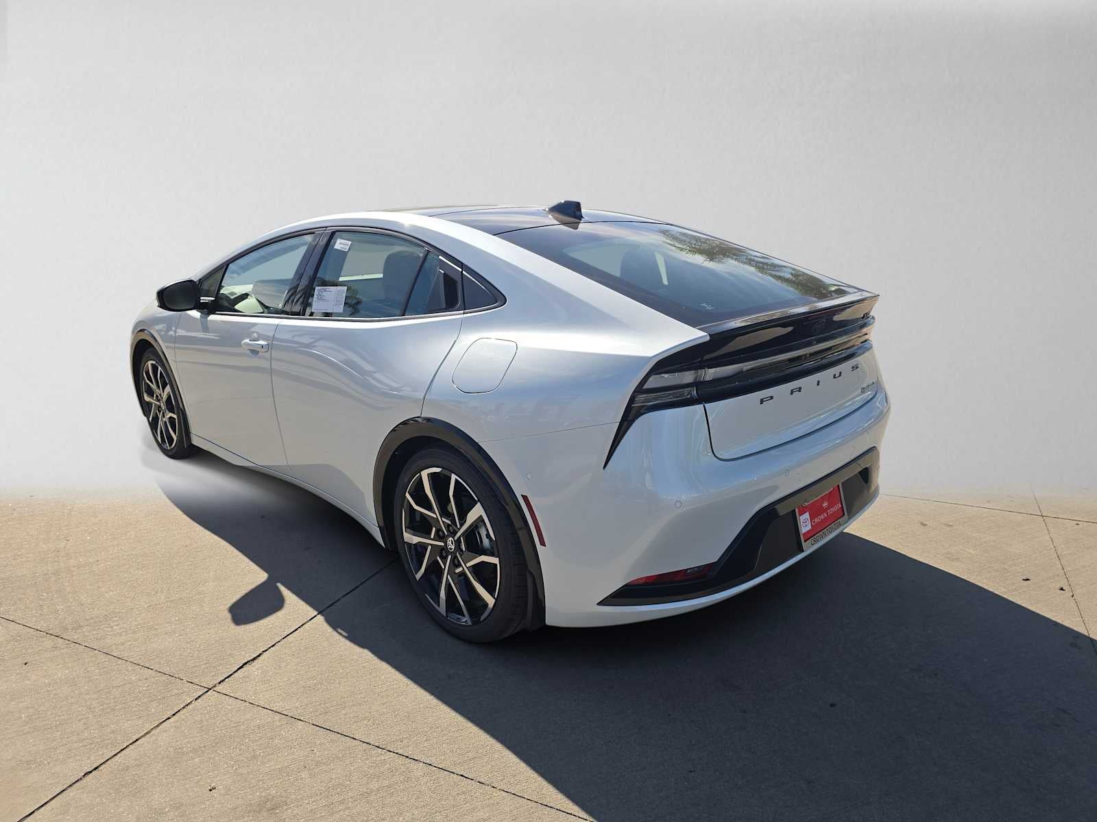 2027 Toyota Prius Plug-in Hybrid XSE Premium