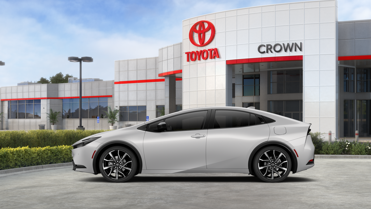 2027 Toyota Prius Plug-in Hybrid XSE