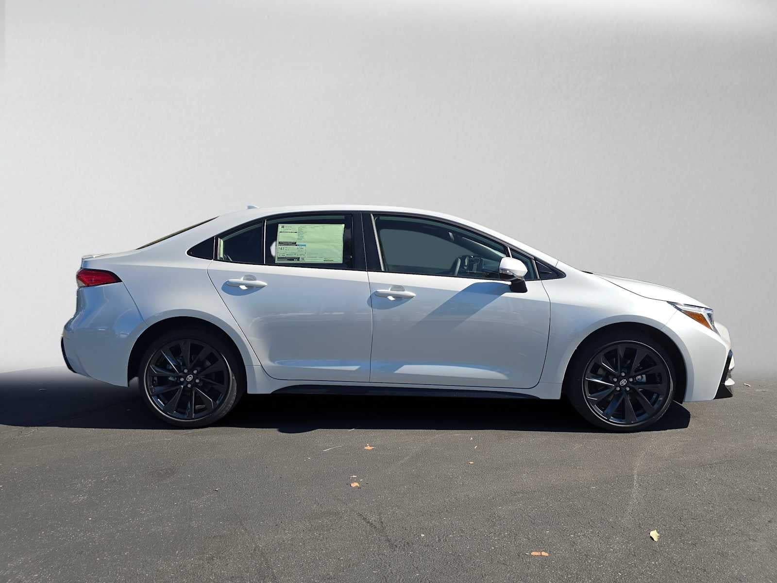 2027 Toyota Corolla Hybrid SE