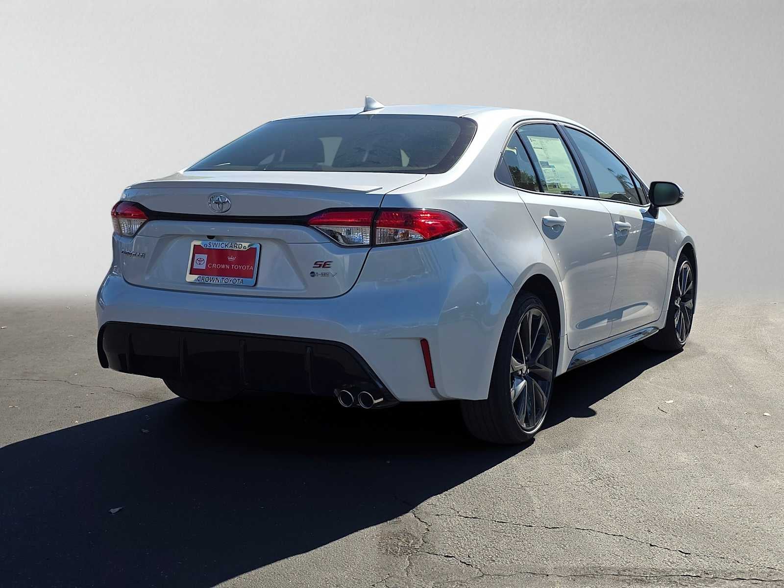 2027 Toyota Corolla Hybrid SE