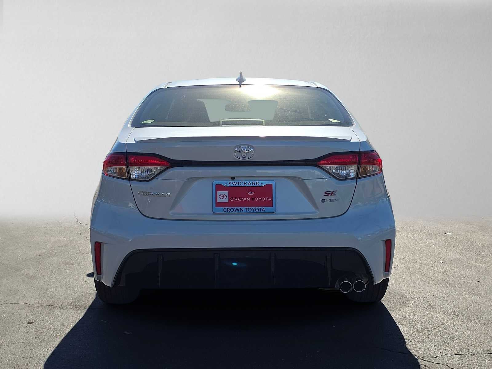 2027 Toyota Corolla Hybrid SE