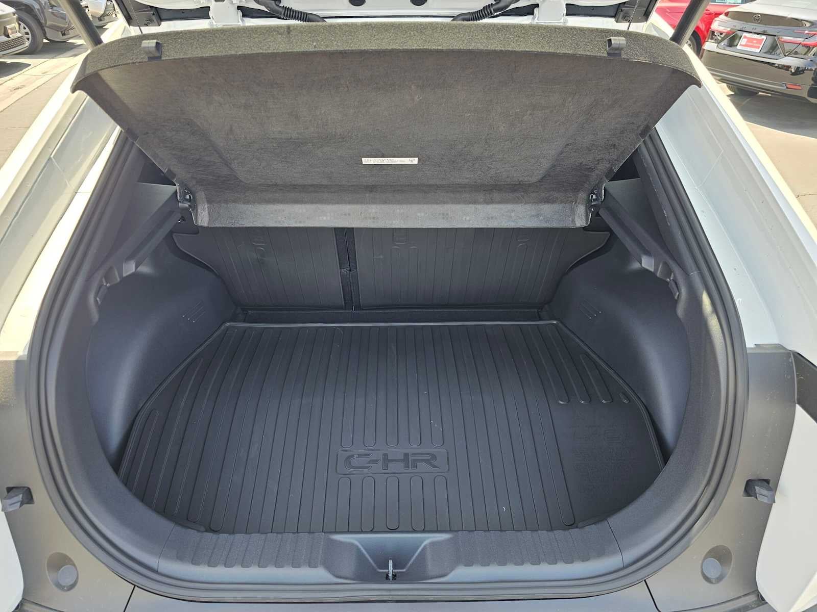 2026 Toyota C-HR SE
