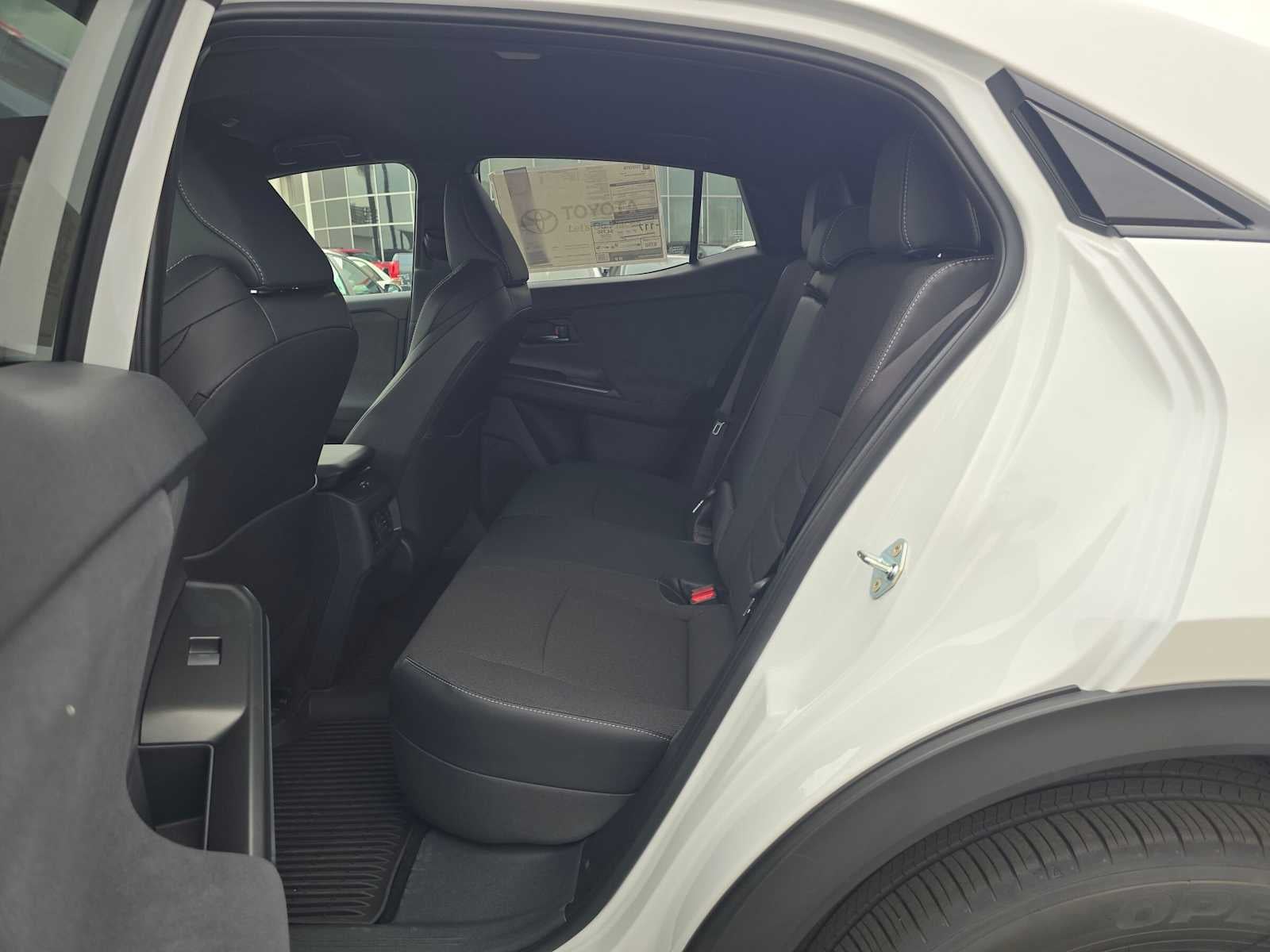 2026 Toyota C-HR SE