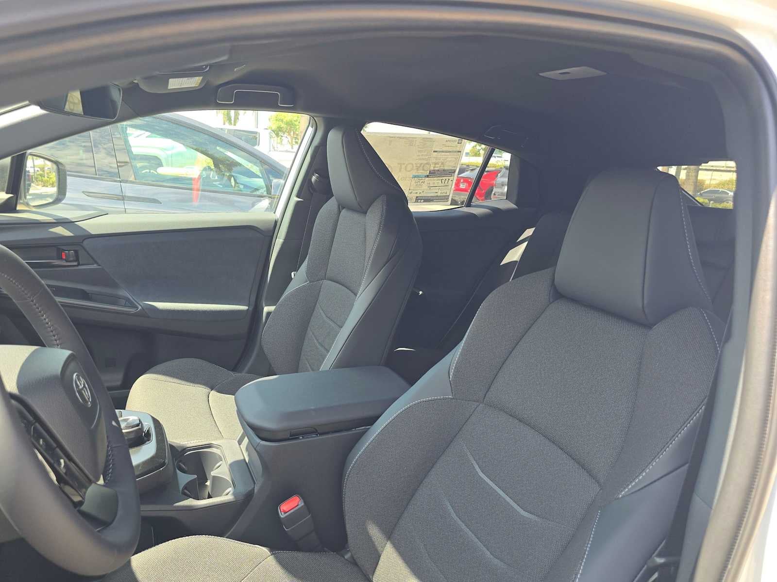 2026 Toyota C-HR SE