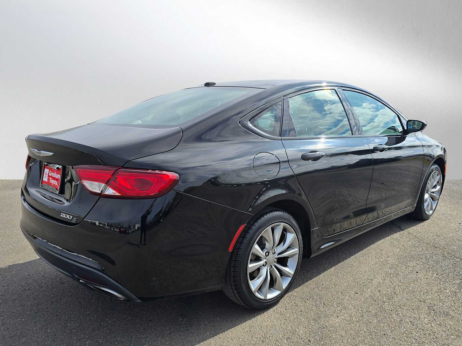 2016 Chrysler 200 S