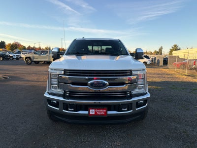 2017 Ford Super Duty F-350 SRW Pickup Lariat