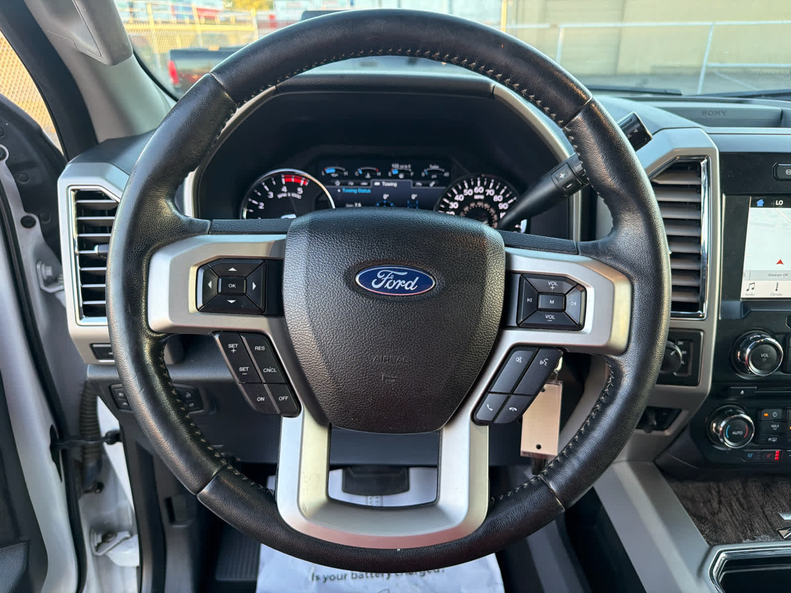 2017 Ford Super Duty F-350 SRW Pickup Lariat