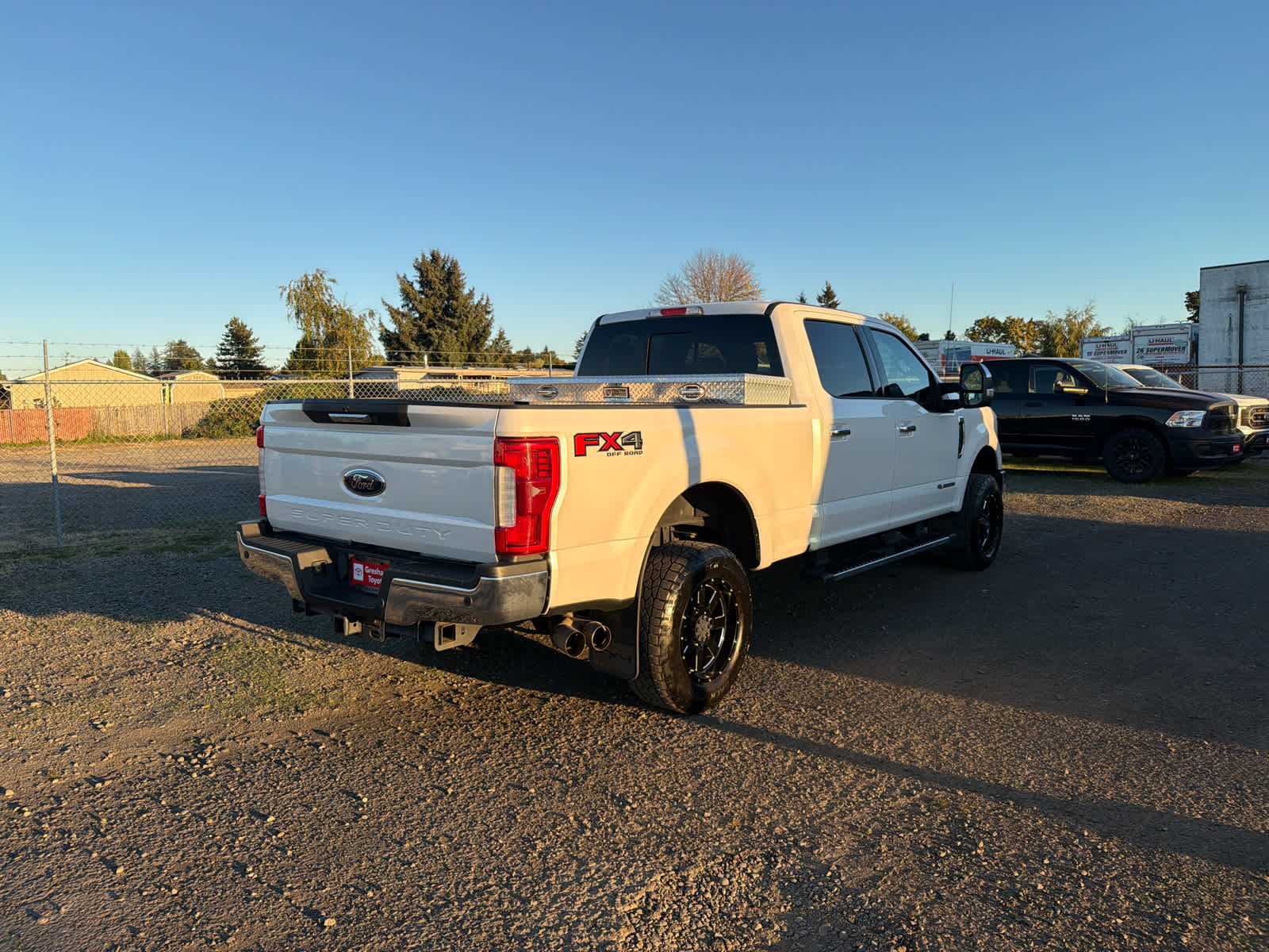 2017 Ford Super Duty F-350 SRW Pickup Lariat