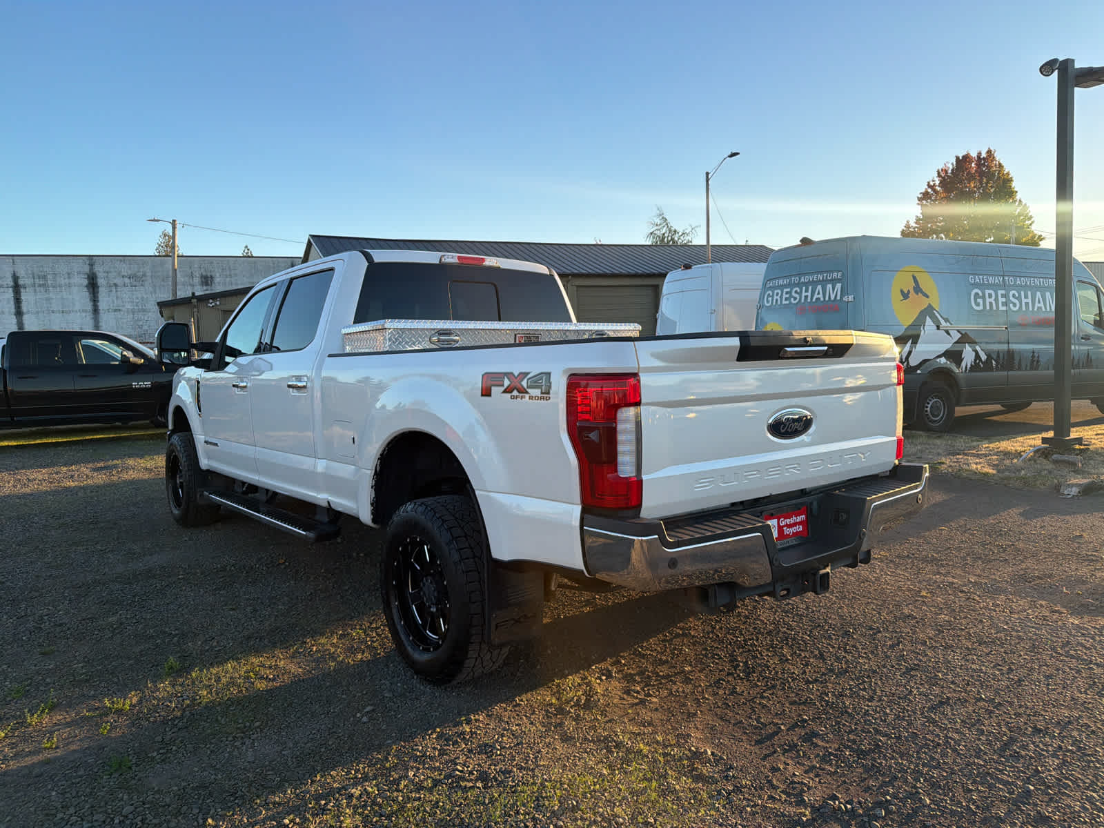 2017 Ford Super Duty F-350 SRW Pickup Lariat