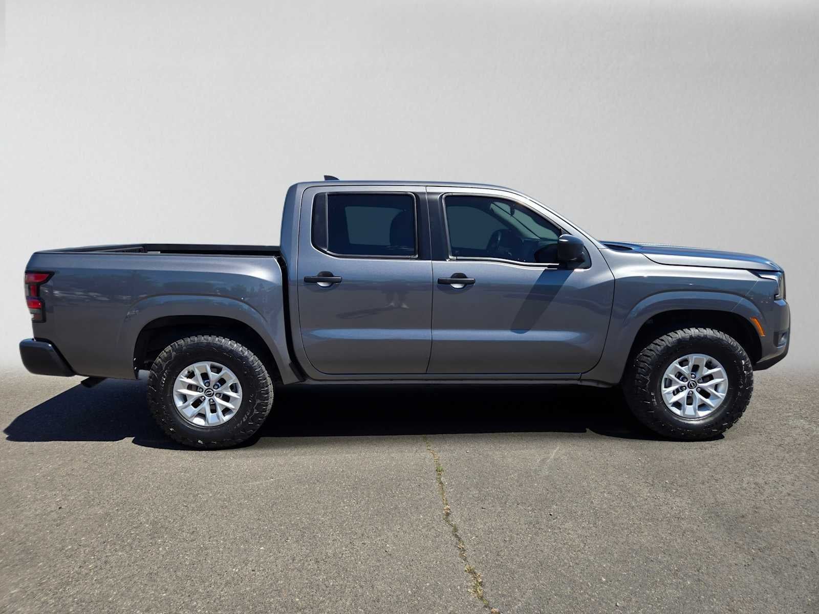 2025 Nissan Frontier S