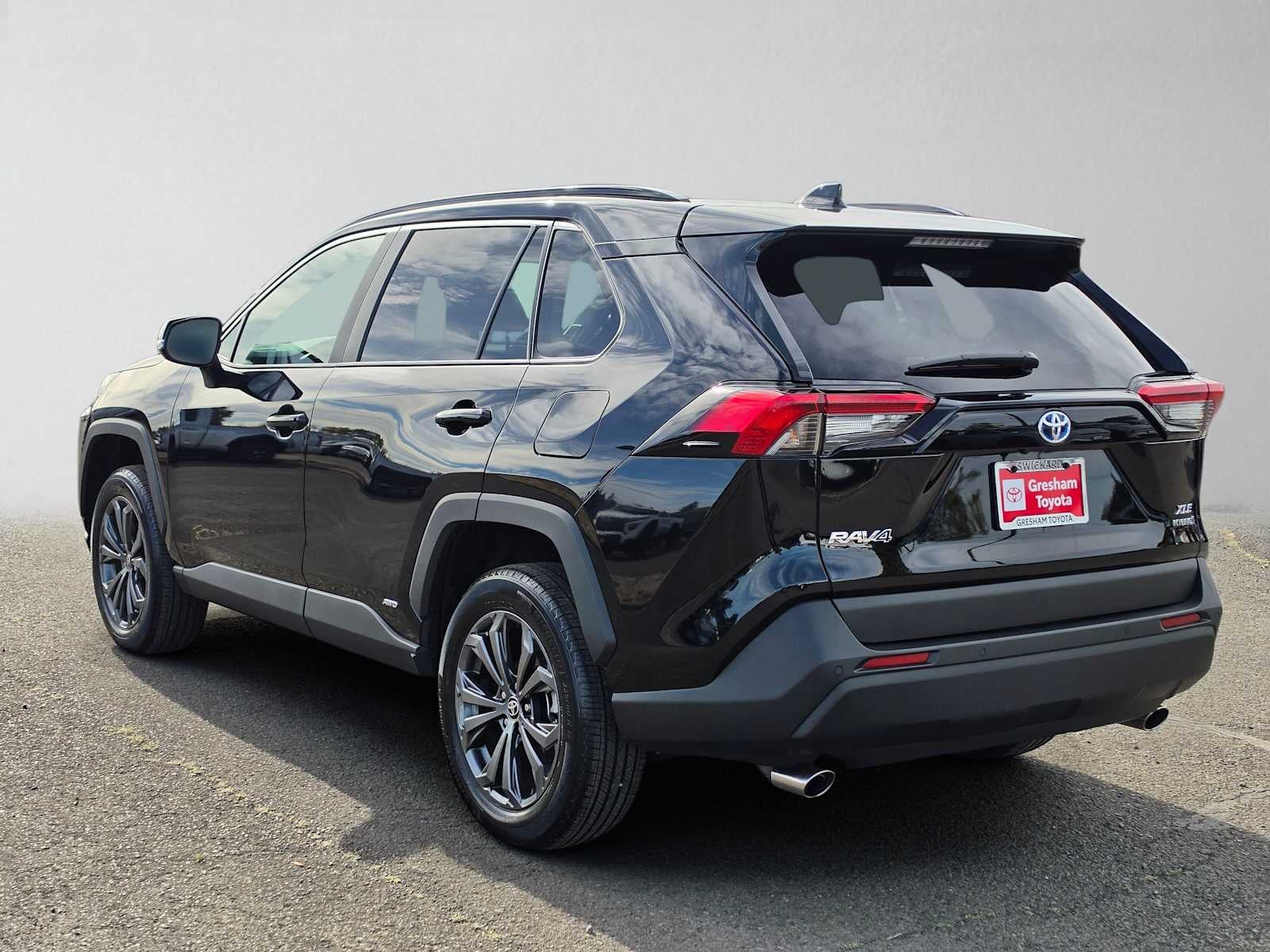 2023 Toyota RAV4 Hybrid XLE Premium
