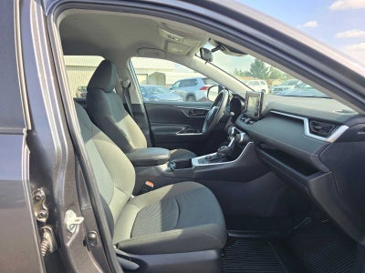 2022 Toyota RAV4 Hybrid LE