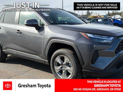 2025 Toyota RAV4 Hybrid XLE