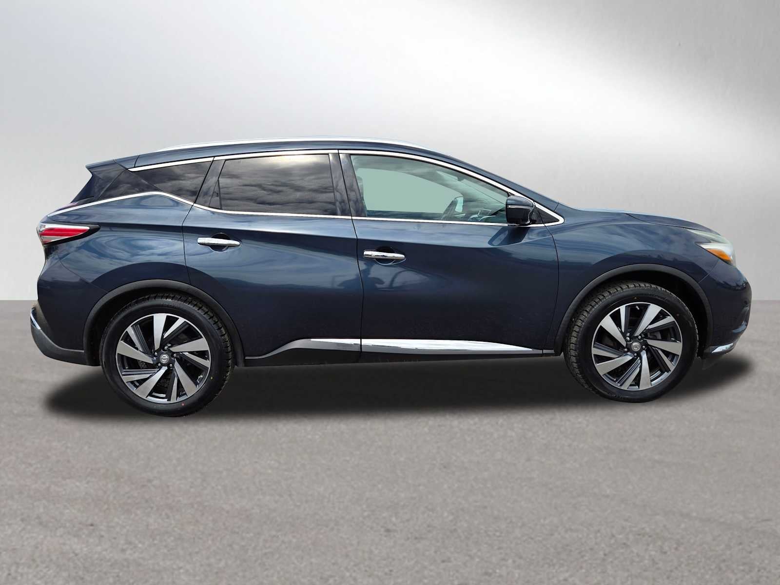 Used 2015 Nissan Murano Platinum with VIN 5N1AZ2MH5FN250766 for sale in Gresham, OR