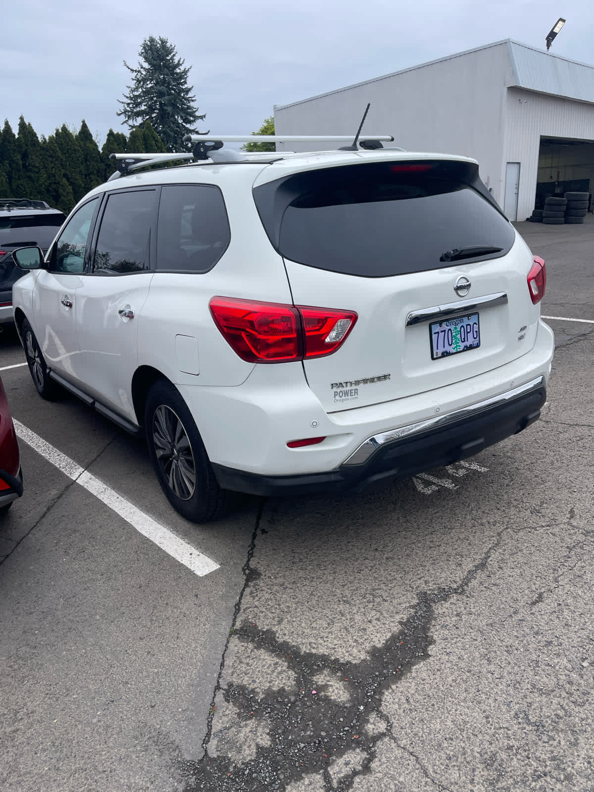 2017 Nissan Pathfinder SV