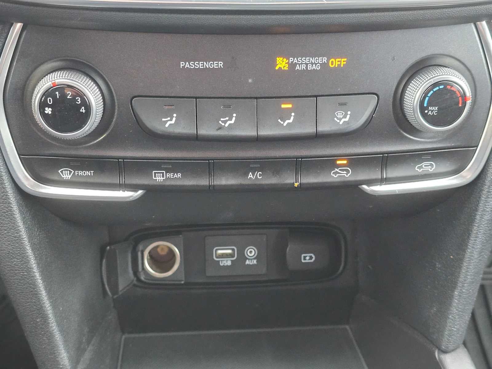 2019 Hyundai Santa Fe SE
