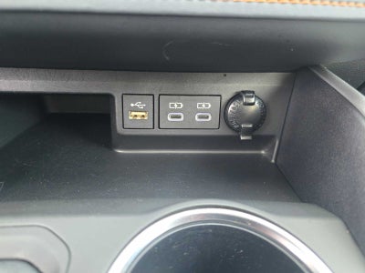 2023 Toyota Highlander Hybrid Bronze Edition