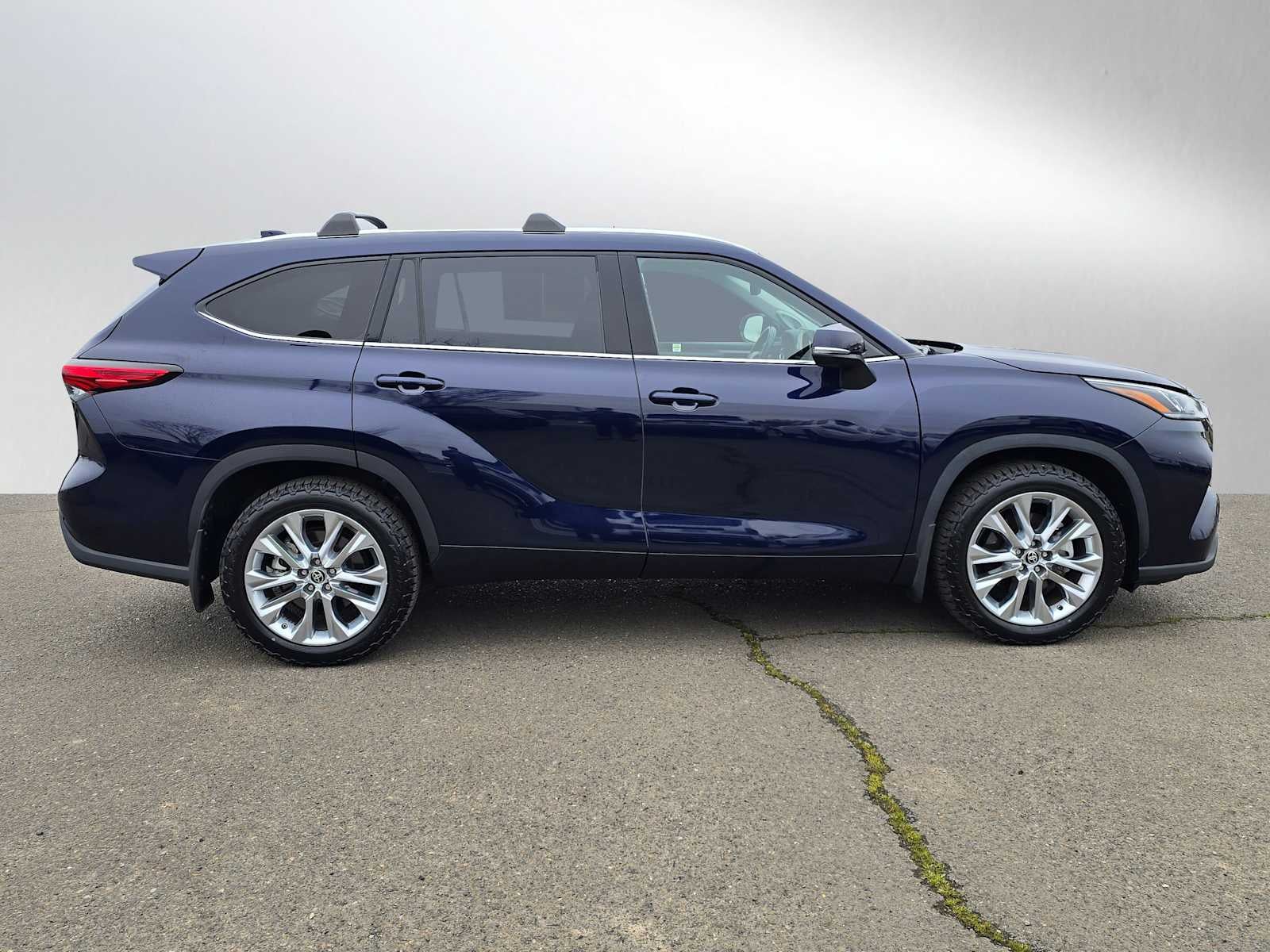 2022 Toyota Highlander Limited