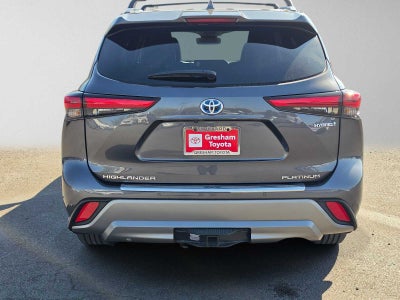 2023 Toyota Highlander Hybrid Platinum