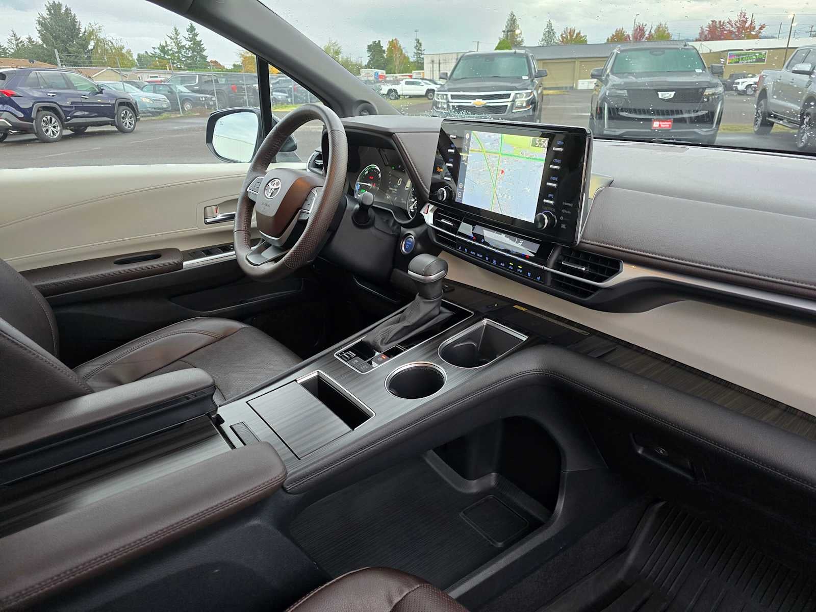 2023 Toyota Sienna Platinum