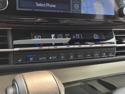 2023 Toyota Sienna Platinum