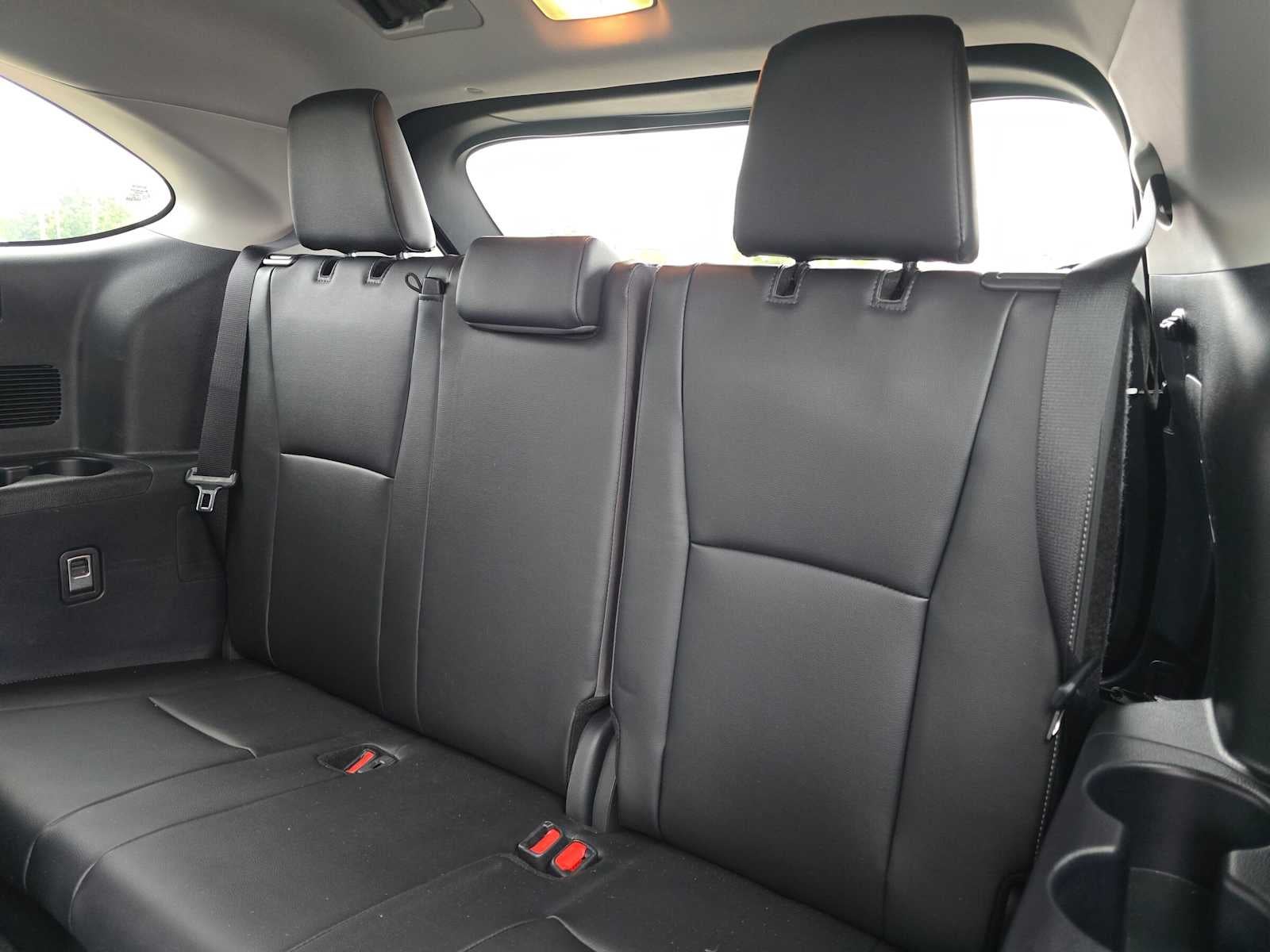 2024 Toyota Highlander Hybrid XLE Nightshade