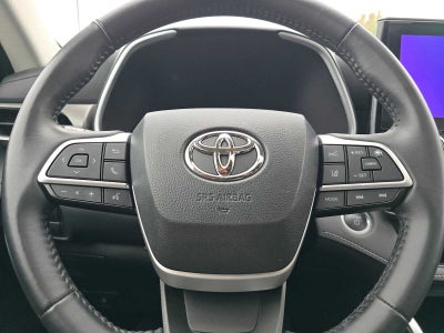 2024 Toyota Highlander Hybrid XLE Nightshade
