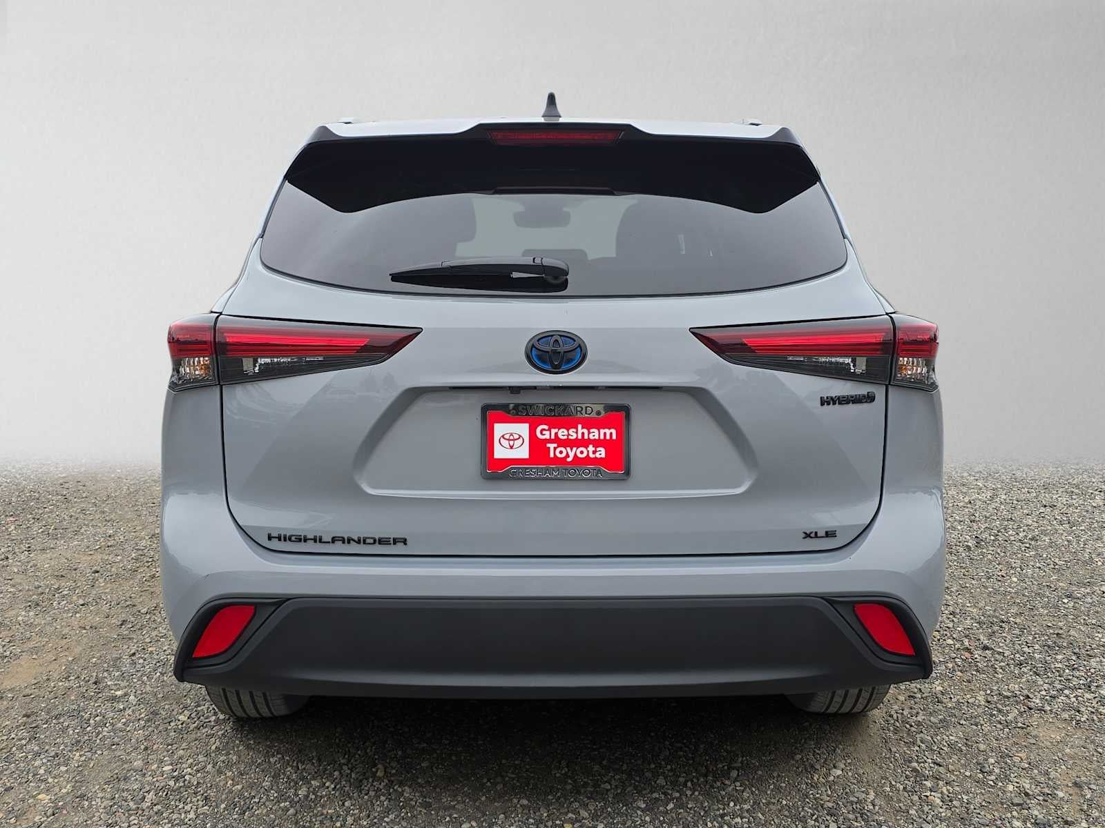 2024 Toyota Highlander Hybrid XLE Nightshade