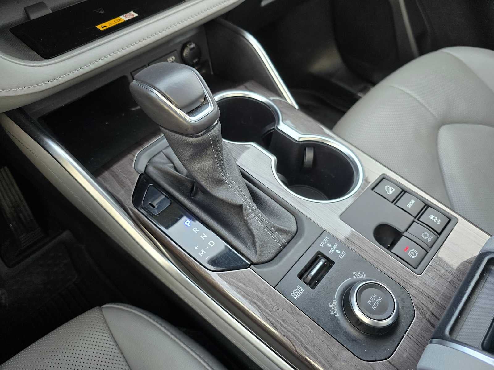 2024 Toyota Highlander Platinum