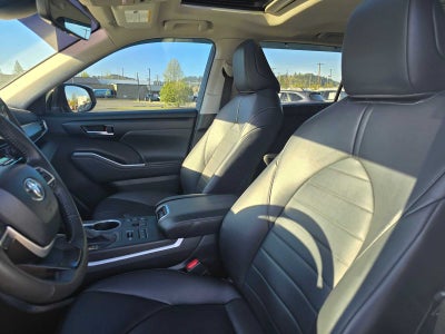 2024 Toyota Highlander XLE