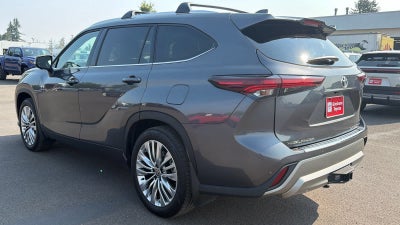 2025 Toyota Highlander Platinum