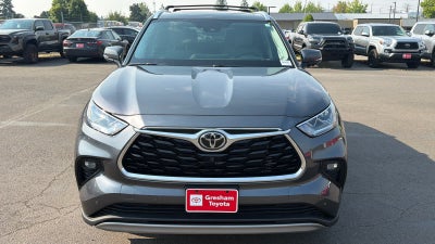 2025 Toyota Highlander Platinum