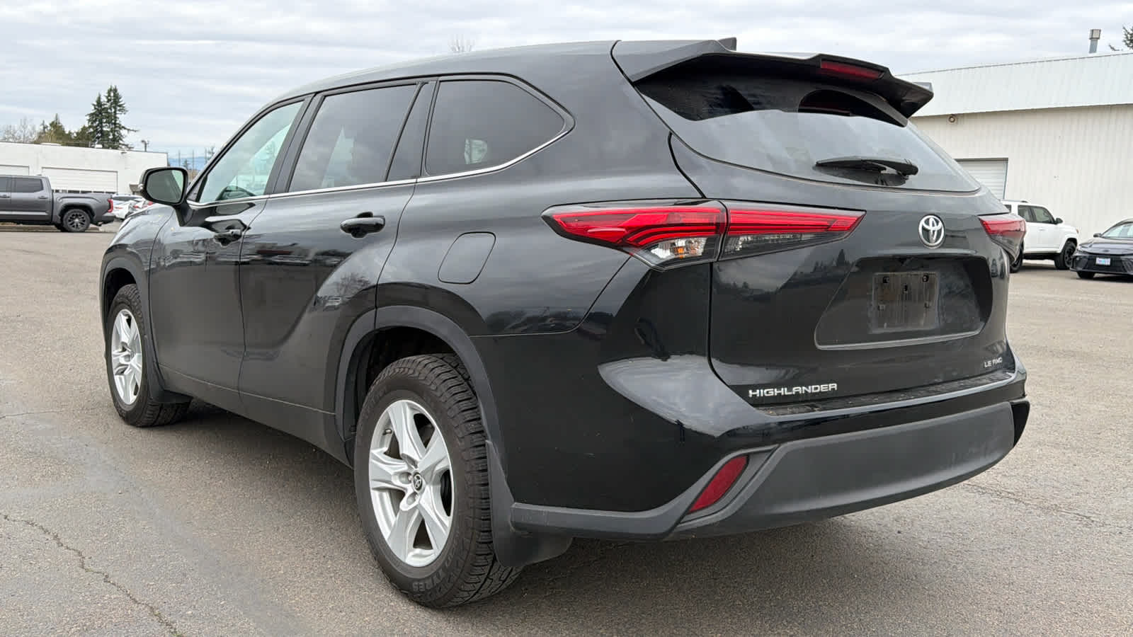 2023 Toyota Highlander LE