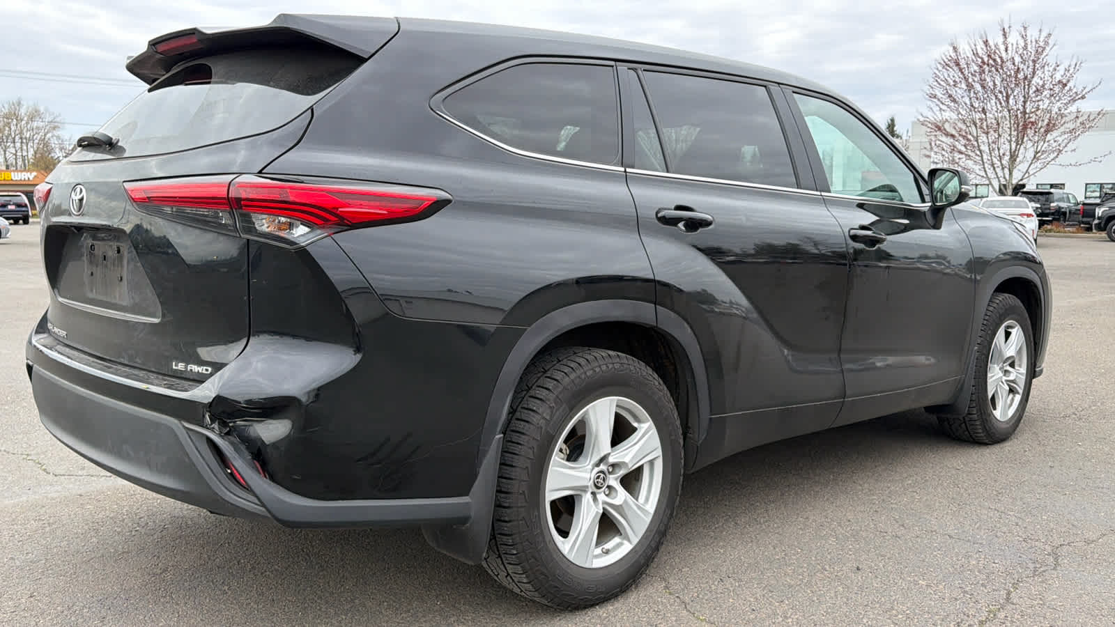 2023 Toyota Highlander LE
