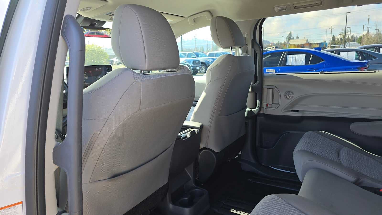 2024 Toyota Sienna LE