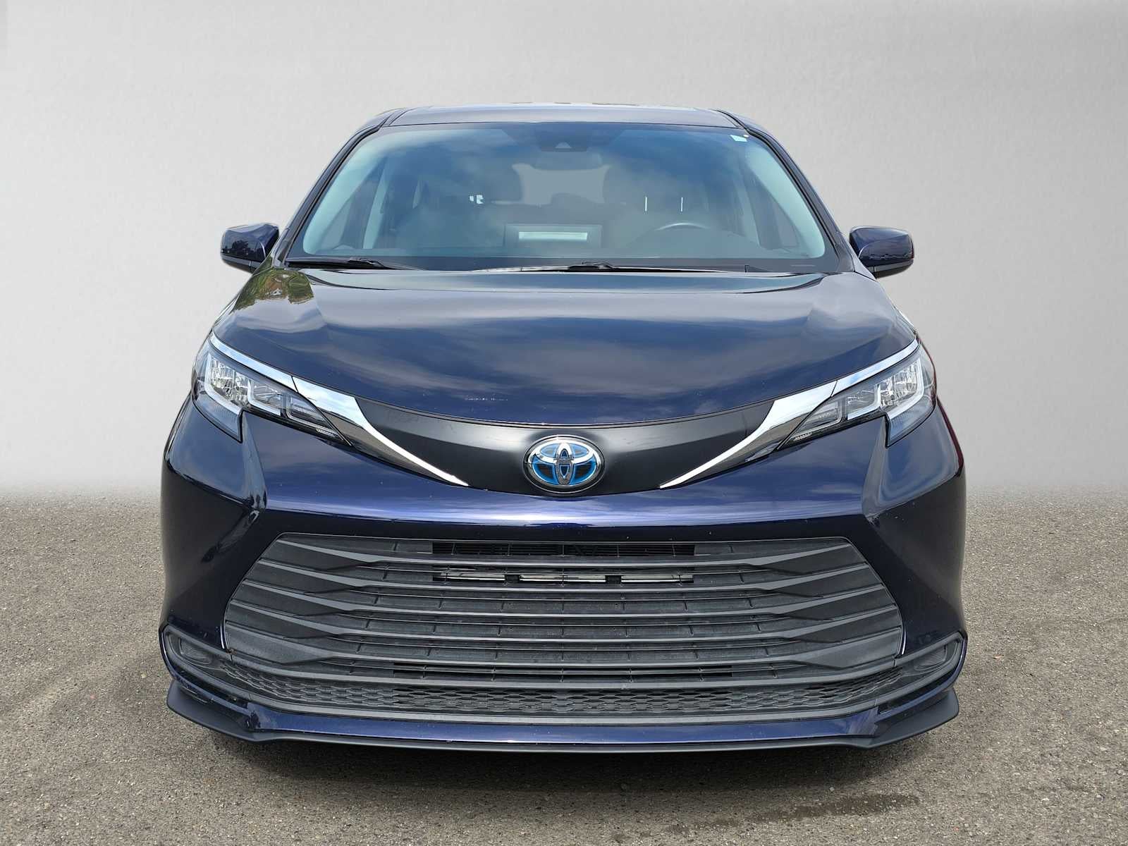 2021 Toyota Sienna LE