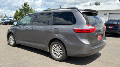2015 Toyota Sienna XLE