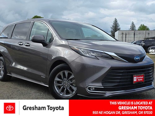 2021 Toyota Sienna XLE