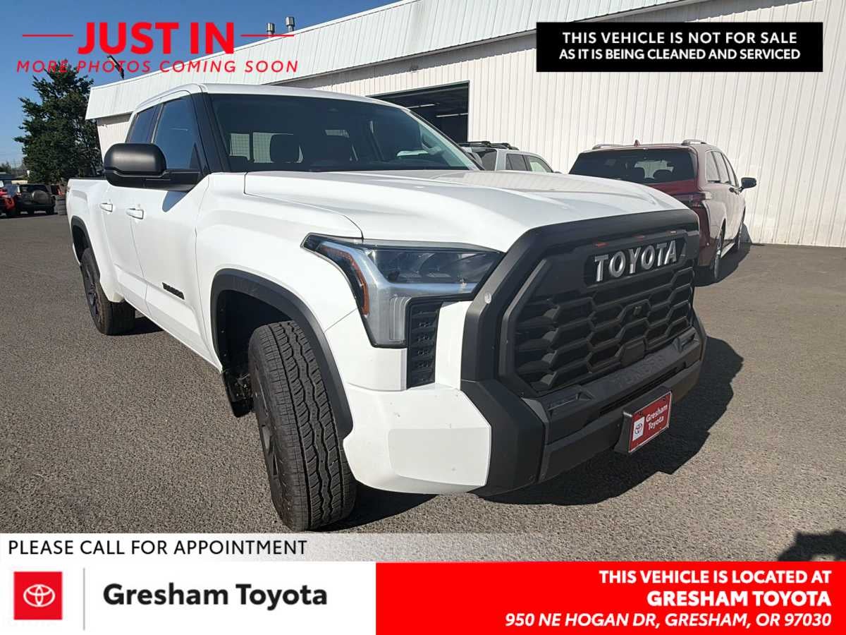 2022 Toyota Tundra SR5