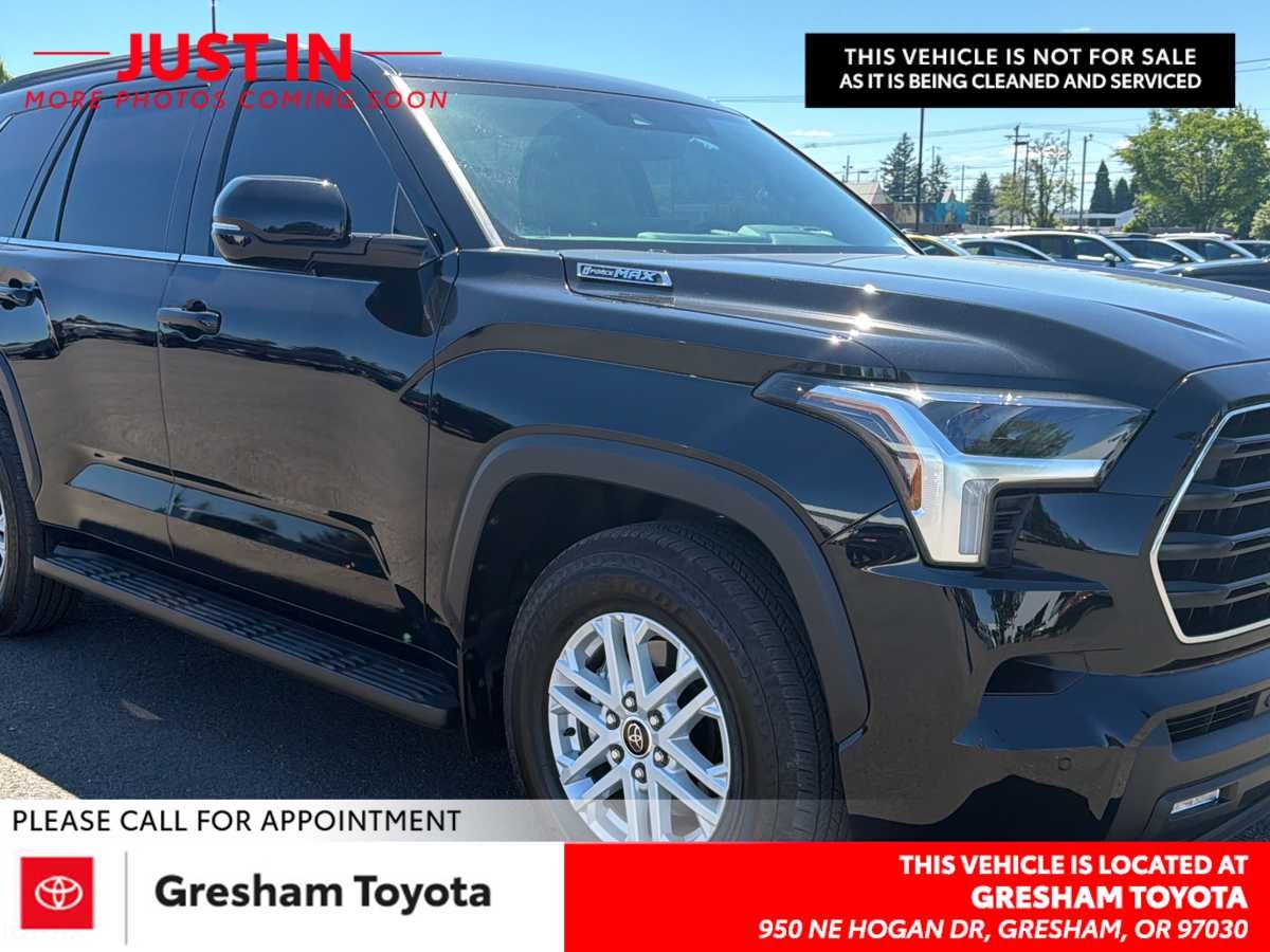 2024 Toyota Sequoia SR5